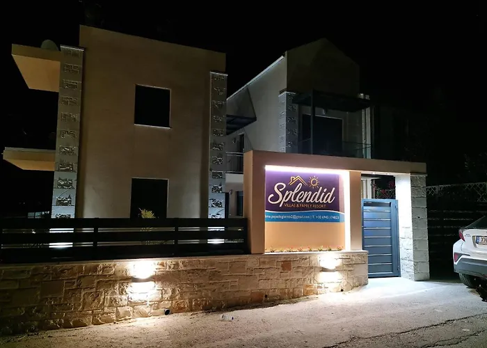 Splendid Villas And Family Resort